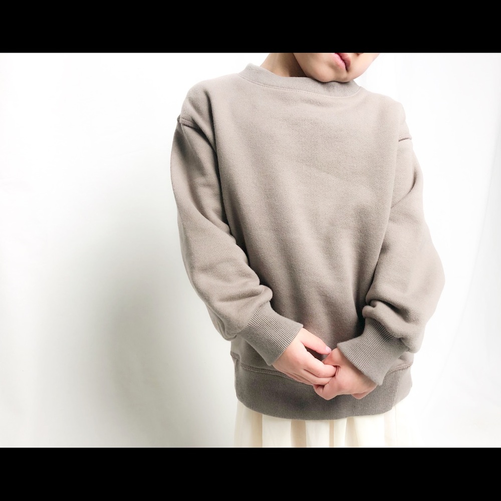 sam&mia “Minimalist” crew neck sweater. New Brand - Picture 4 of 7